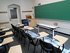 Cathedral of Learning Ground Floor Classroom before renovation