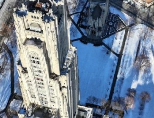 Cathedral of Learning with snow on the ground